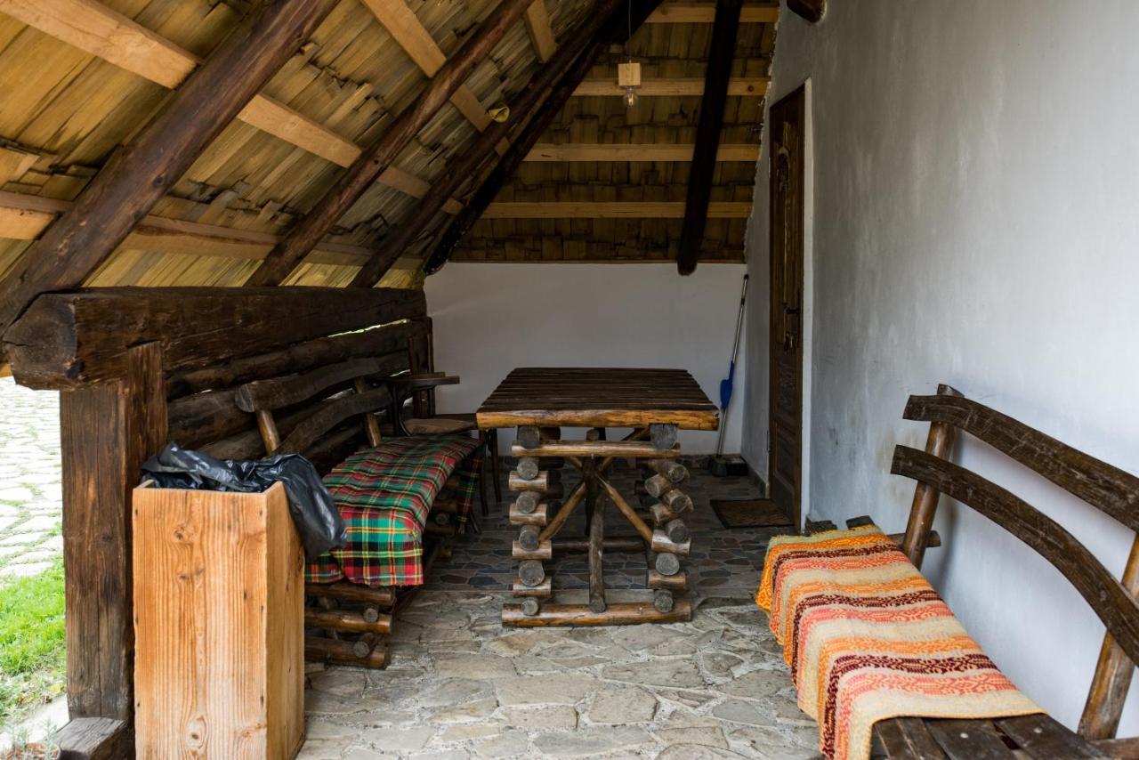 Hotel Casa Strabunicului Partestii de Sus  Esterno foto