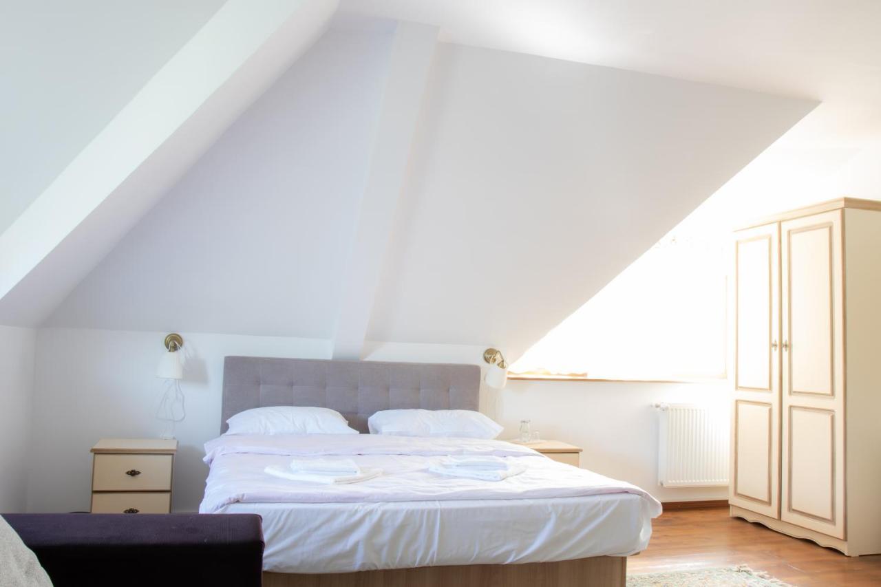 Hotel Casa Strabunicului Partestii de Sus  Esterno foto