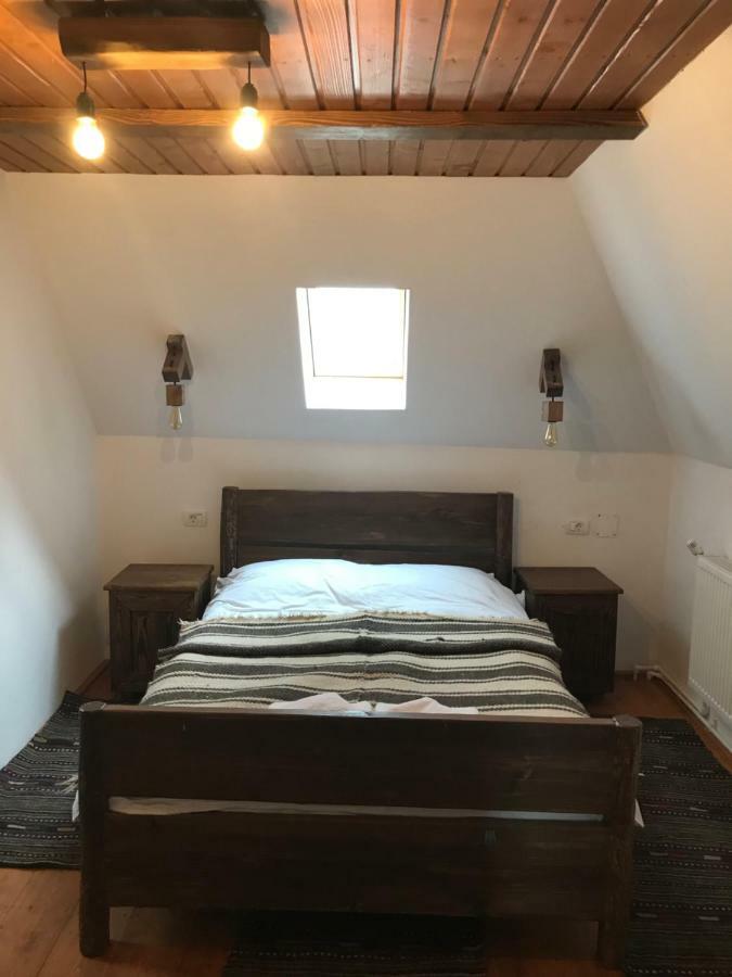 Hotel Casa Strabunicului Partestii de Sus  Esterno foto
